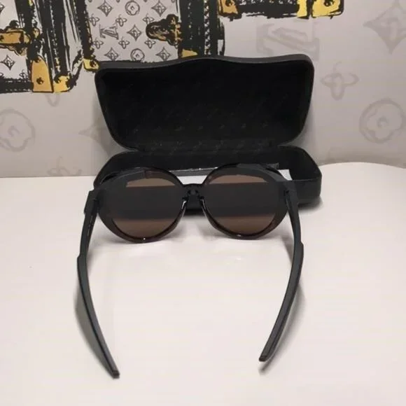 Balenciaga Tortoise Shell Sunglasses - authentic Balenciaga Brown Tortoise Shell Acetate Oversized Round  main image 4